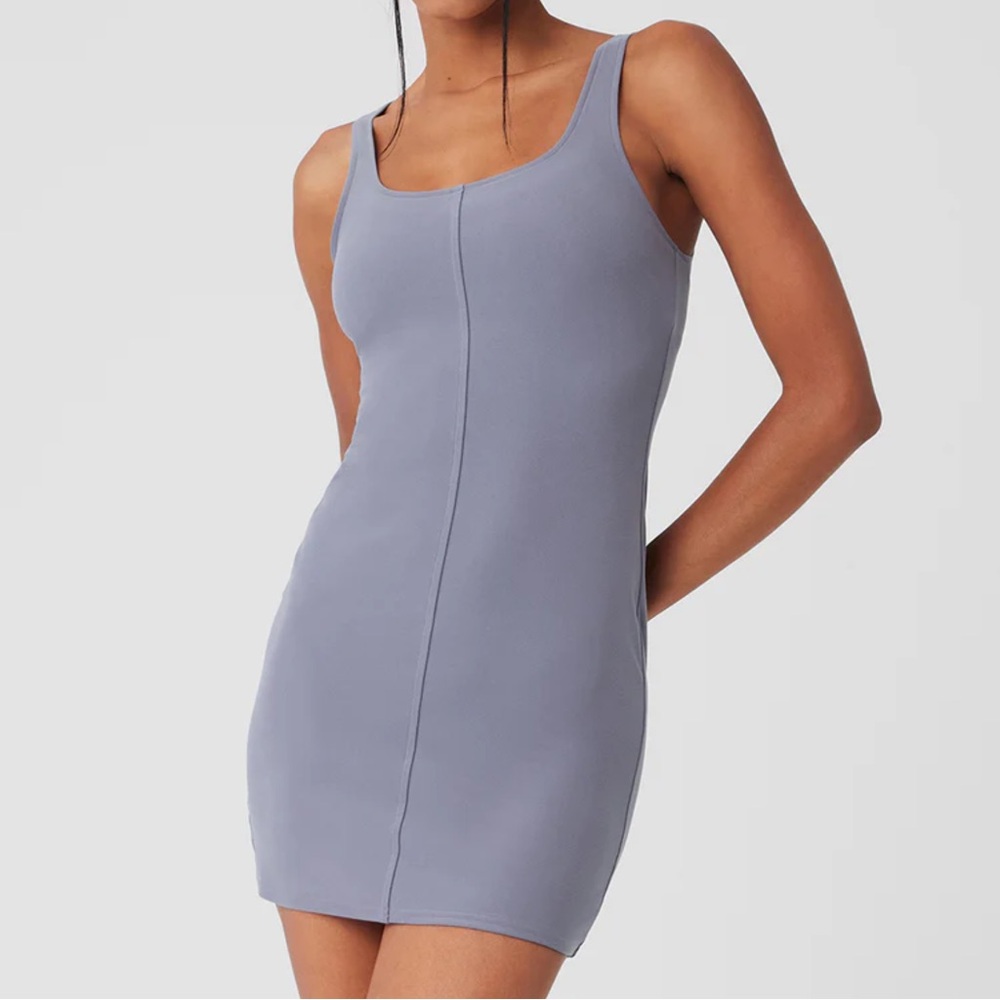 NWT ALO Yoga Alosoft Head Start Dress – Fog – Size M